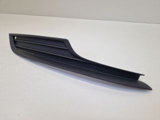 bontott VW GOLF VII Első Lökhárító Jobb Díszrács