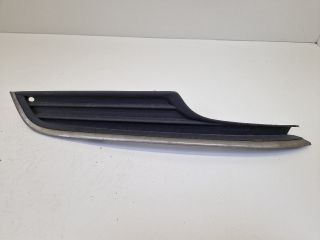 bontott VW GOLF VII Első Lökhárító Jobb Díszrács