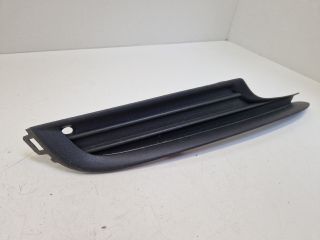 bontott VW GOLF VII Első Lökhárító Jobb Díszrács