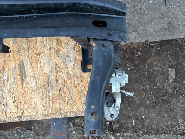 bontott VW GOLF VII Első Lökhárító Merevítő (Fém)