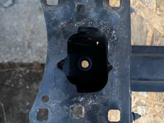 bontott VW GOLF VII Első Lökhárító Merevítő (Fém)