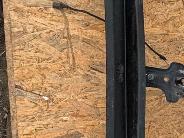 bontott VW GOLF VII Első Lökhárító Merevítő (Fém)