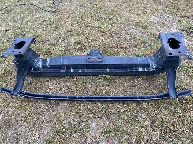 bontott VW GOLF VII Első Lökhárító Merevítő (Fém)