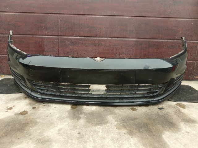 bontott VW GOLF VII Első Lökhárító (Részeivel)