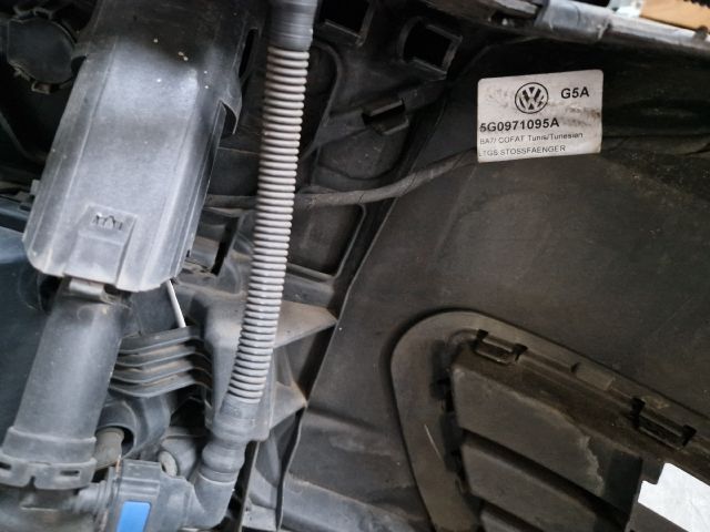 bontott VW GOLF VII Első Lökhárító (Részeivel)