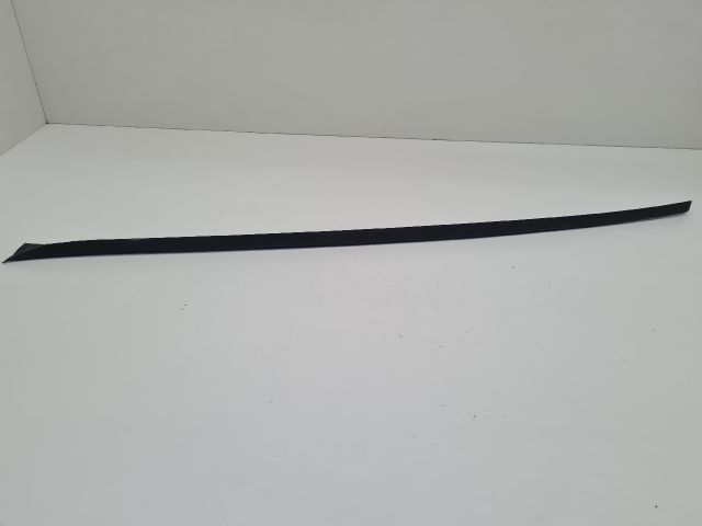 bontott VW GOLF VII Első Szélvédő Jobb Díszléc