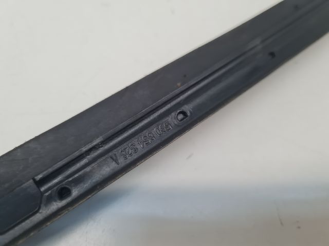 bontott VW GOLF VII Első Szélvédő Jobb Díszléc