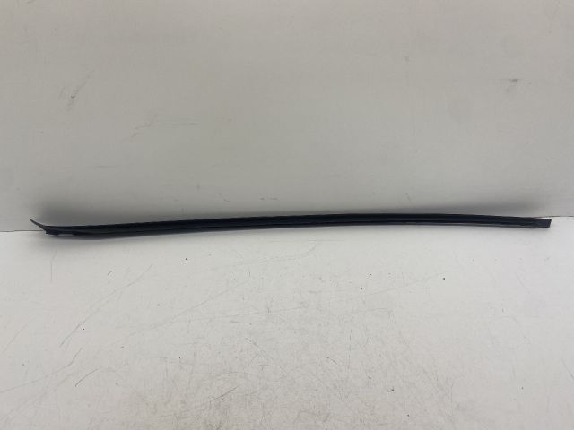 bontott VW GOLF VII Első Szélvédő Jobb Díszléc