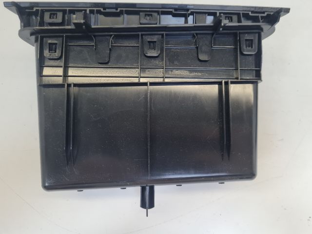 bontott VW GOLF VII Első Tároló Rekesz