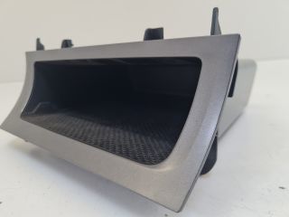 bontott VW GOLF VII Első Tároló Rekesz