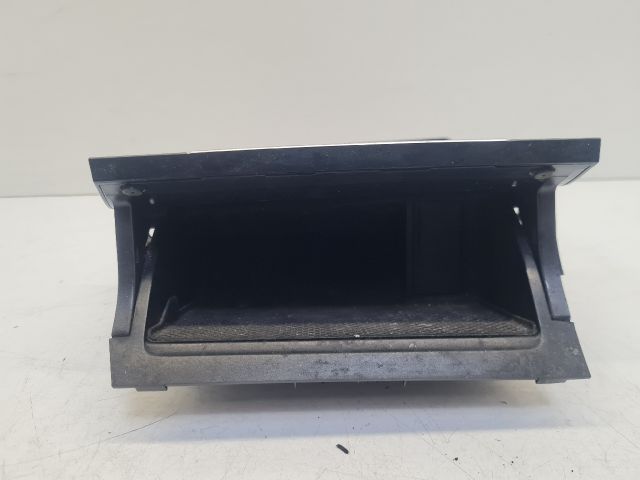 bontott VW GOLF VII Első Tároló Rekesz