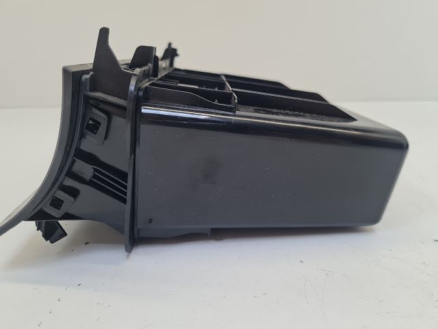 bontott VW GOLF VII Első Tároló Rekesz