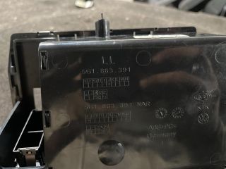 bontott VW GOLF VII Első Tároló Rekesz