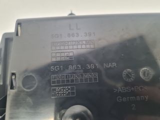 bontott VW GOLF VII Első Tároló Rekesz