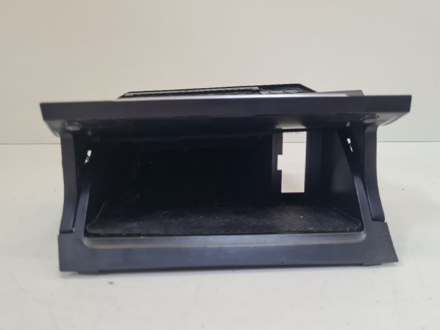 bontott VW GOLF VII Első Tároló Rekesz