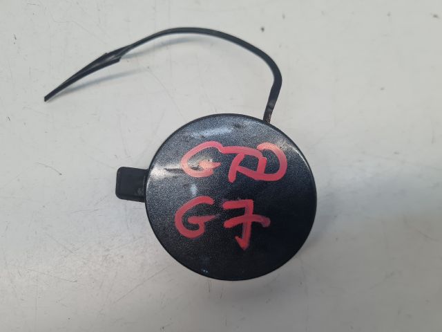 bontott VW GOLF VII Első Vonószem Burkolat