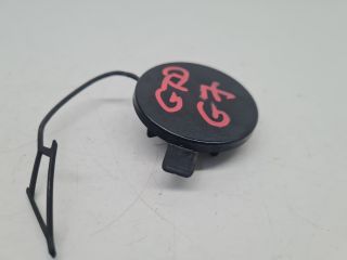 bontott VW GOLF VII Első Vonószem Burkolat