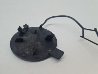 bontott VW GOLF VII Első Vonószem Burkolat