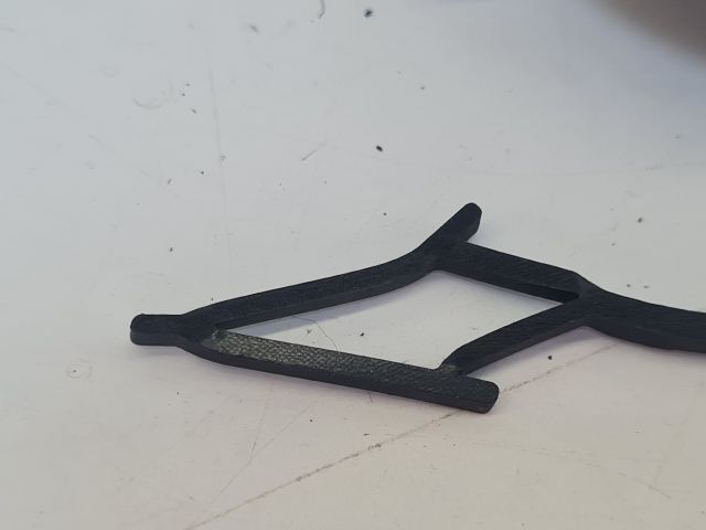 bontott VW GOLF VII Első Vonószem Burkolat