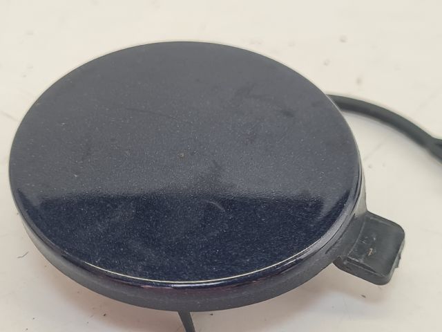 bontott VW GOLF VII Első Vonószem Burkolat