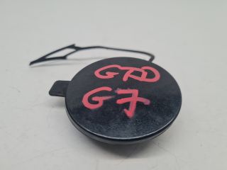 bontott VW GOLF VII Első Vonószem Burkolat