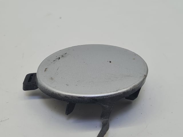 bontott VW GOLF VII Első Vonószem Burkolat