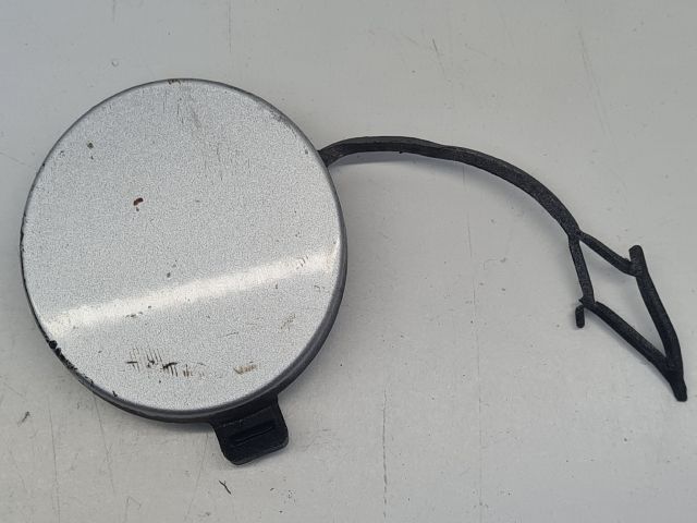 bontott VW GOLF VII Első Vonószem Burkolat