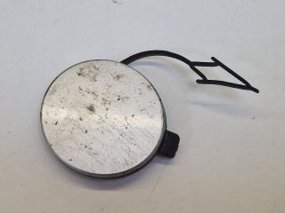 bontott VW GOLF VII Első Vonószem Burkolat