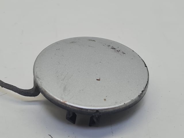 bontott VW GOLF VII Első Vonószem Burkolat