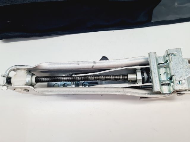 bontott VW GOLF VII Emelő