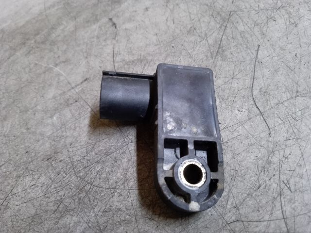 bontott VW GOLF VII Fék Pedál Kapcsoló