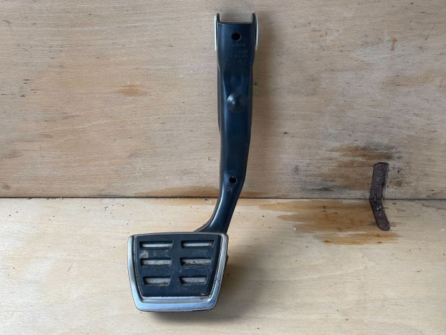 bontott VW GOLF VII Fékpedál