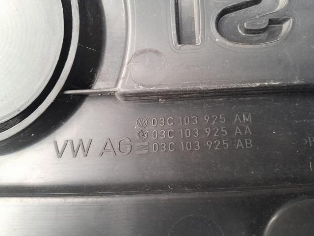 bontott VW GOLF VII Felső Hűtőburkolat