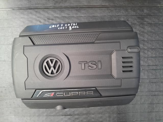 bontott VW GOLF VII Felső Hűtőburkolat