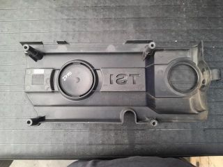 bontott VW GOLF VII Felső Hűtőburkolat