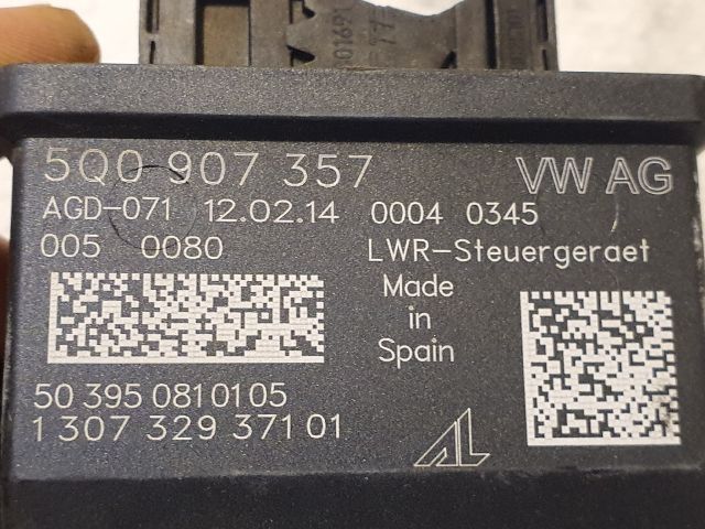 bontott VW GOLF VII Fényszóró Elektronika