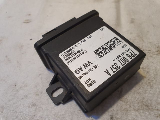 bontott VW GOLF VII Fényszóró Elektronika