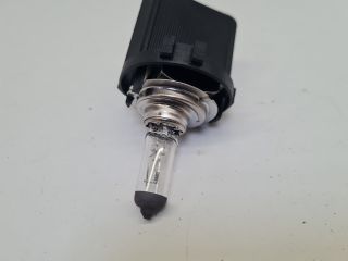 bontott VW GOLF VII Fényszóró Izzó Foglalat