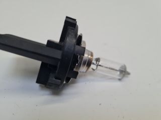 bontott VW GOLF VII Fényszóró Izzó Foglalat