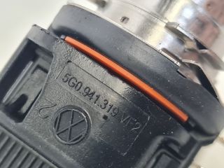 bontott VW GOLF VII Fényszóró Izzó Foglalat