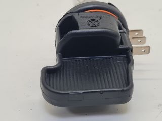 bontott VW GOLF VII Fényszóró Izzó Foglalat