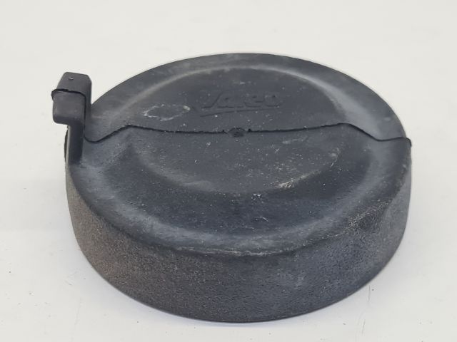 bontott VW GOLF VII Fényszóró Lámpabúra Fedél