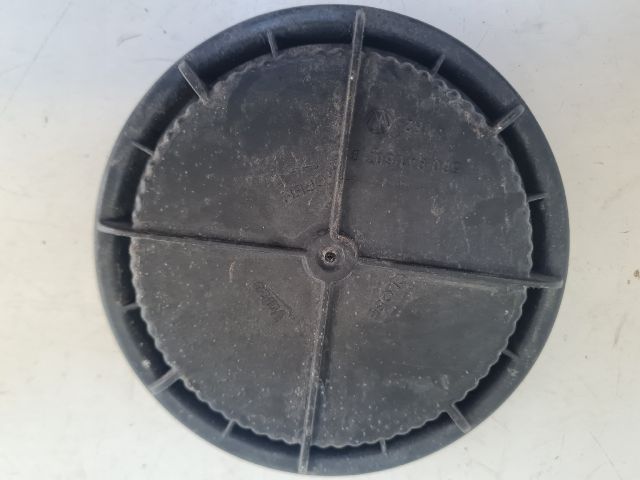 bontott VW GOLF VII Fényszóró Lámpabúra Fedél