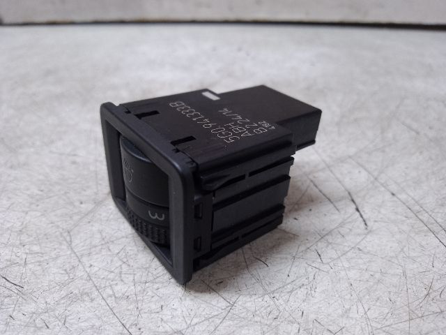 bontott VW GOLF VII Fényszórómagasság Állító Kapcsoló