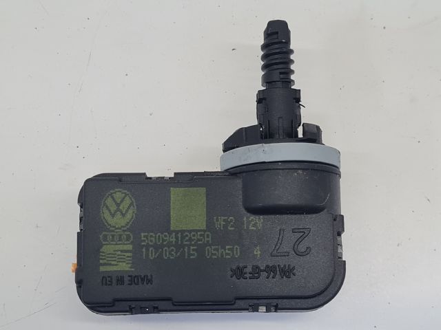 bontott VW GOLF VII Fényszórómagasság Állító Motor (Pozíciófüggetlen)