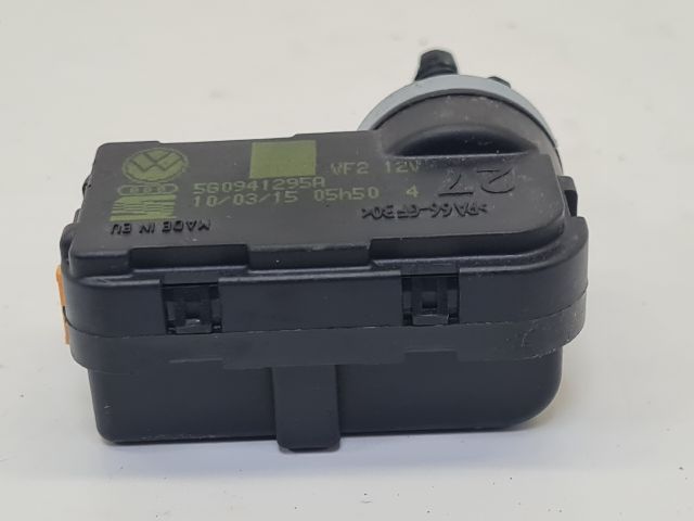 bontott VW GOLF VII Fényszórómagasság Állító Motor (Pozíciófüggetlen)