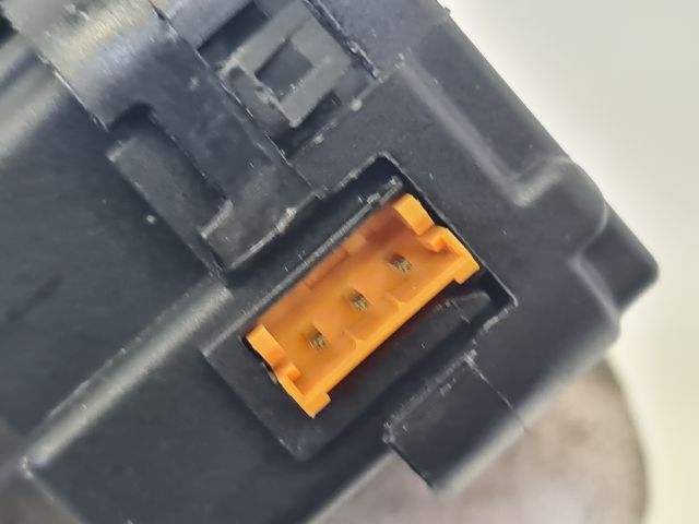 bontott VW GOLF VII Fényszórómagasság Állító Motor (Pozíciófüggetlen)