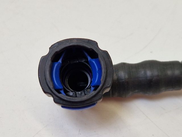 bontott VW GOLF VII Fényszórómosó Cső