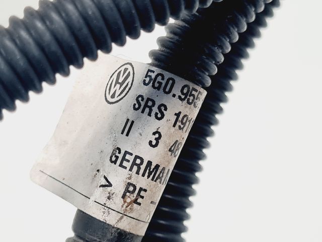 bontott VW GOLF VII Fényszórómosó Cső