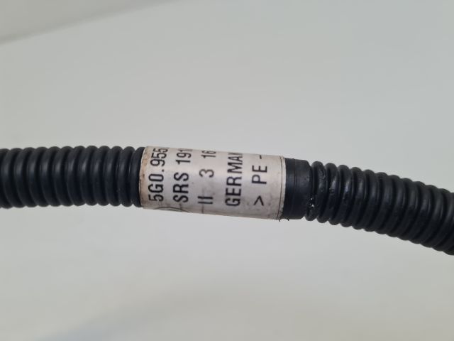 bontott VW GOLF VII Fényszórómosó Cső